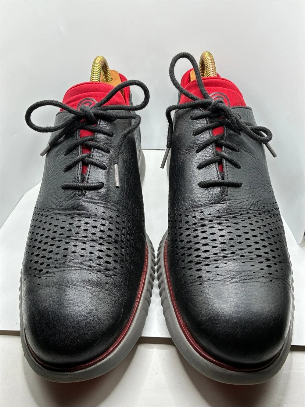 COLE HAAN MENS RESORT OXFORD SIZE 13M / BLUE AND RED/ LACE UP